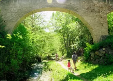 Crdoba: poblados colmados de naturaleza y aventura